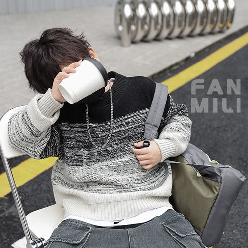 Boys Gradient Round Neck Pullover Knitwear
