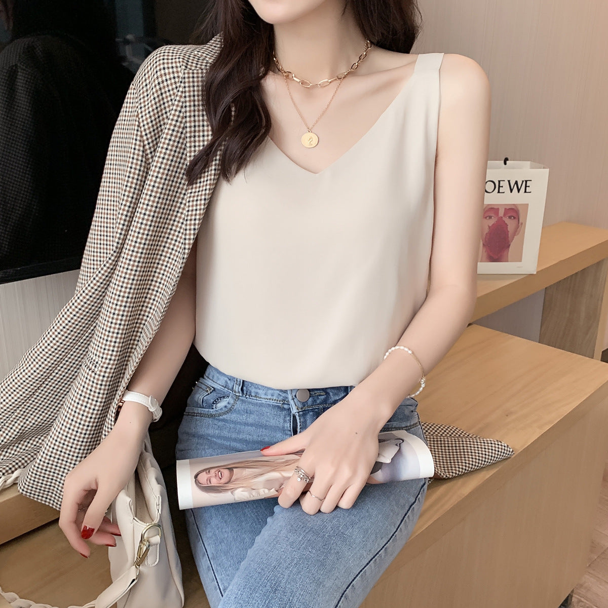 2025 Women's Chiffon V-Neck Double-Layer Camisole - White