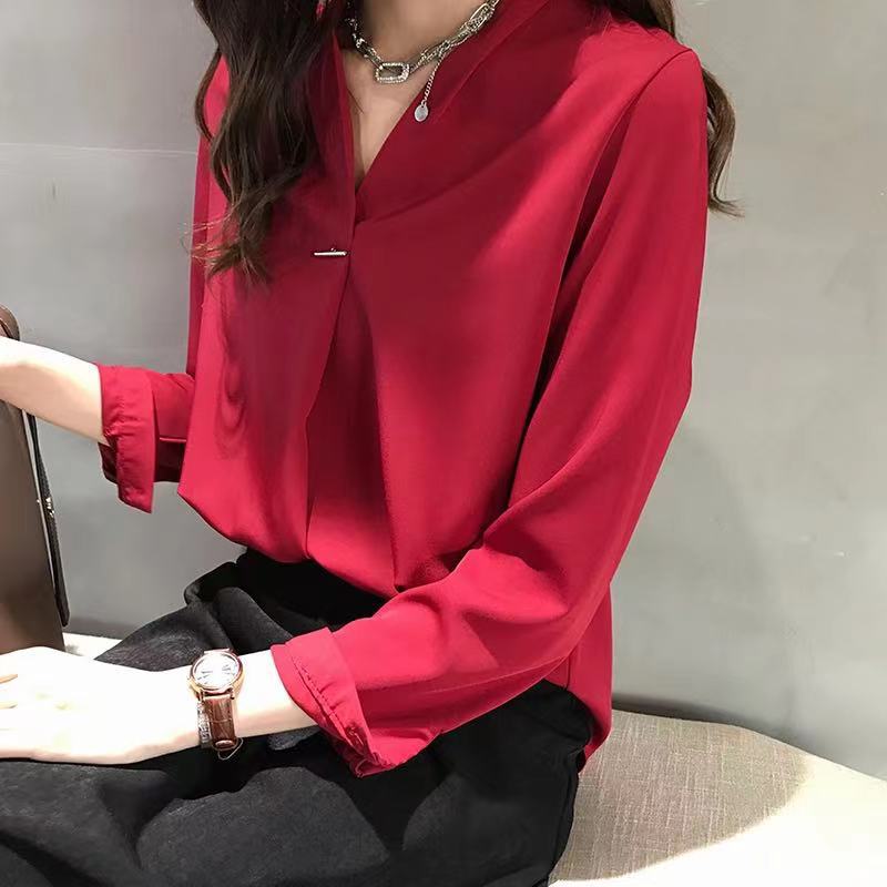 Women's V-Neck Long-Sleeved Top - Casual, Comfortable, and Effortlessly Chic