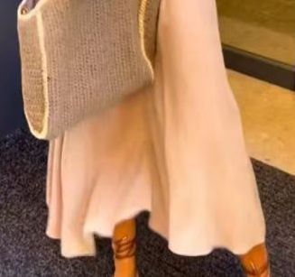 Women's V-Neck Long-Sleeve Graceful Dress