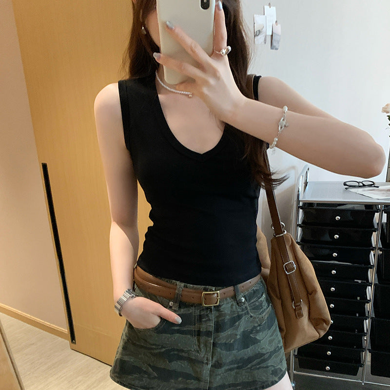 Women's White V-Neck Sports Camisole - Straight Shoulder Sleeveless Summer Vest