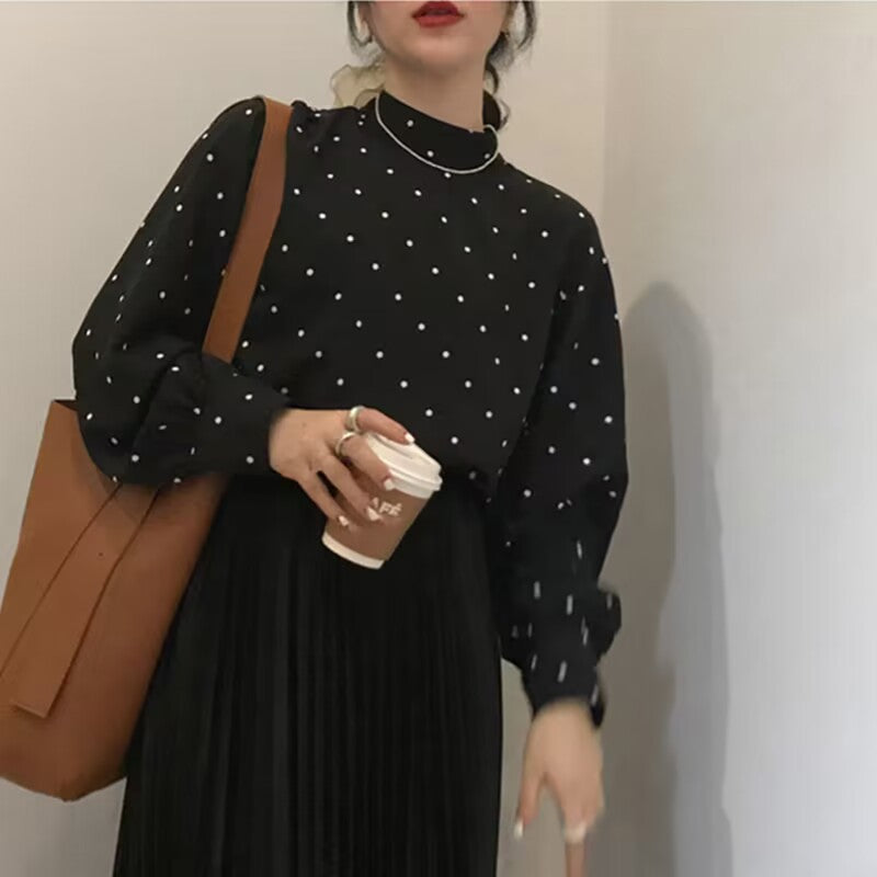 Women's Black & White Polka Dot Puff Sleeve Bottoming Top