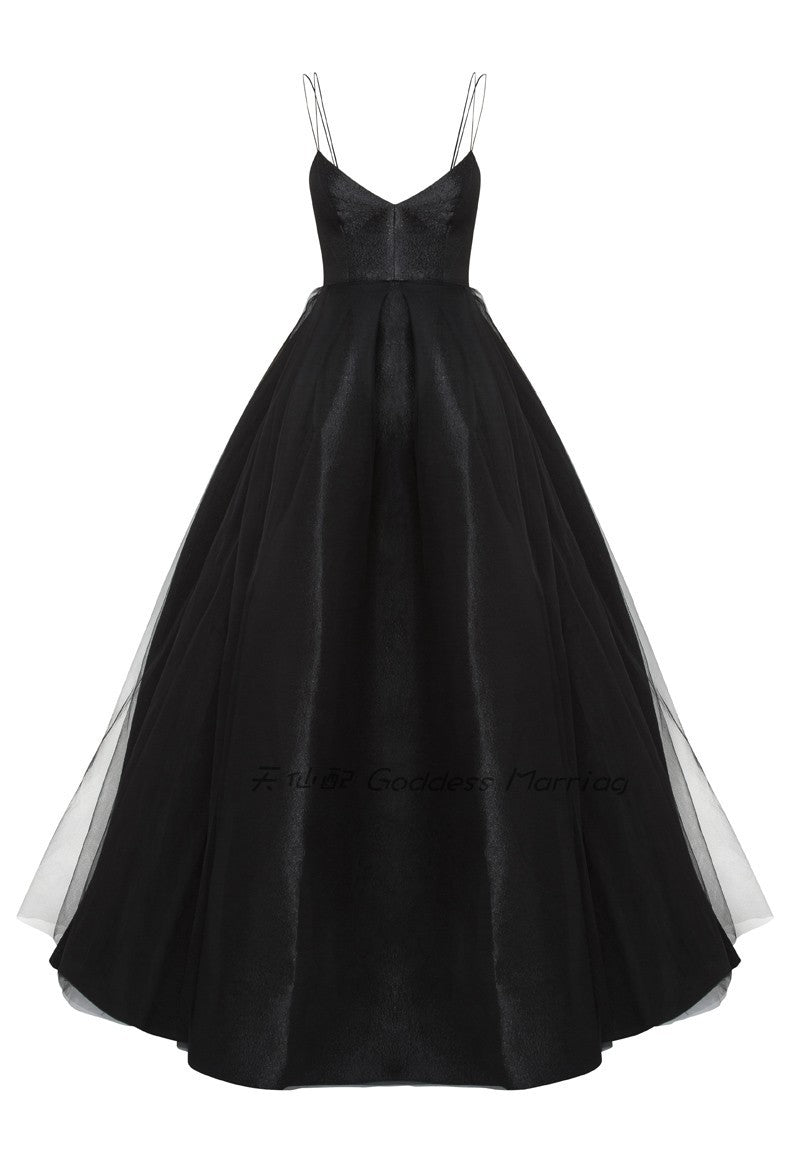Absolutely! Here's a full and versatile product description for a women's dress with a long skirt, suitable for casual, semi-for