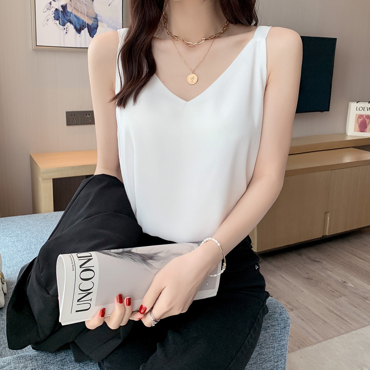 2025 Women's Chiffon V-Neck Double-Layer Camisole - White