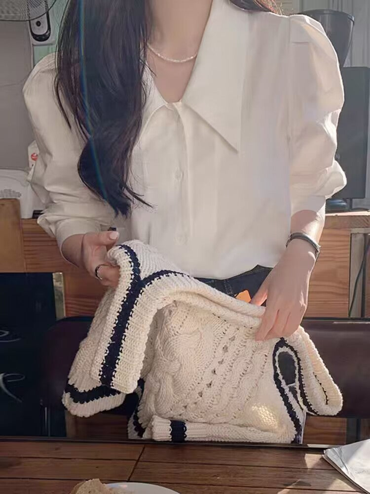 Niche Design Puff Sleeve Shirt - Chic Pointed Collar Top for Spring & Autumn