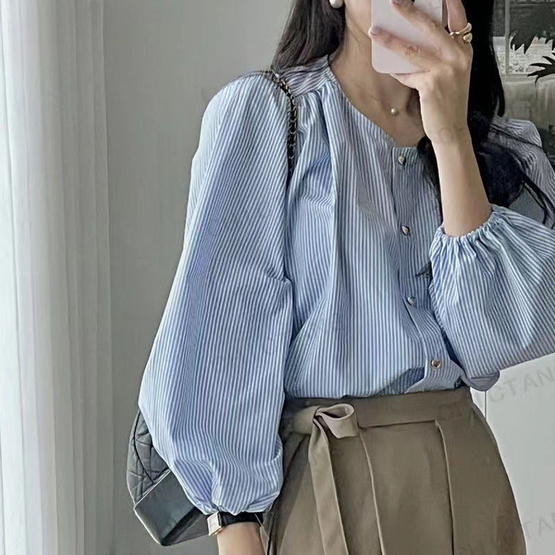 Women's Spring & Summer Niche Design Shirt - Long Sleeve Round Neck Blouse with Love Buttons