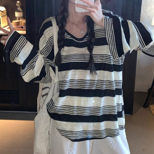 Cozy Women’s Sweaters–Stylish Warmth for Every Season