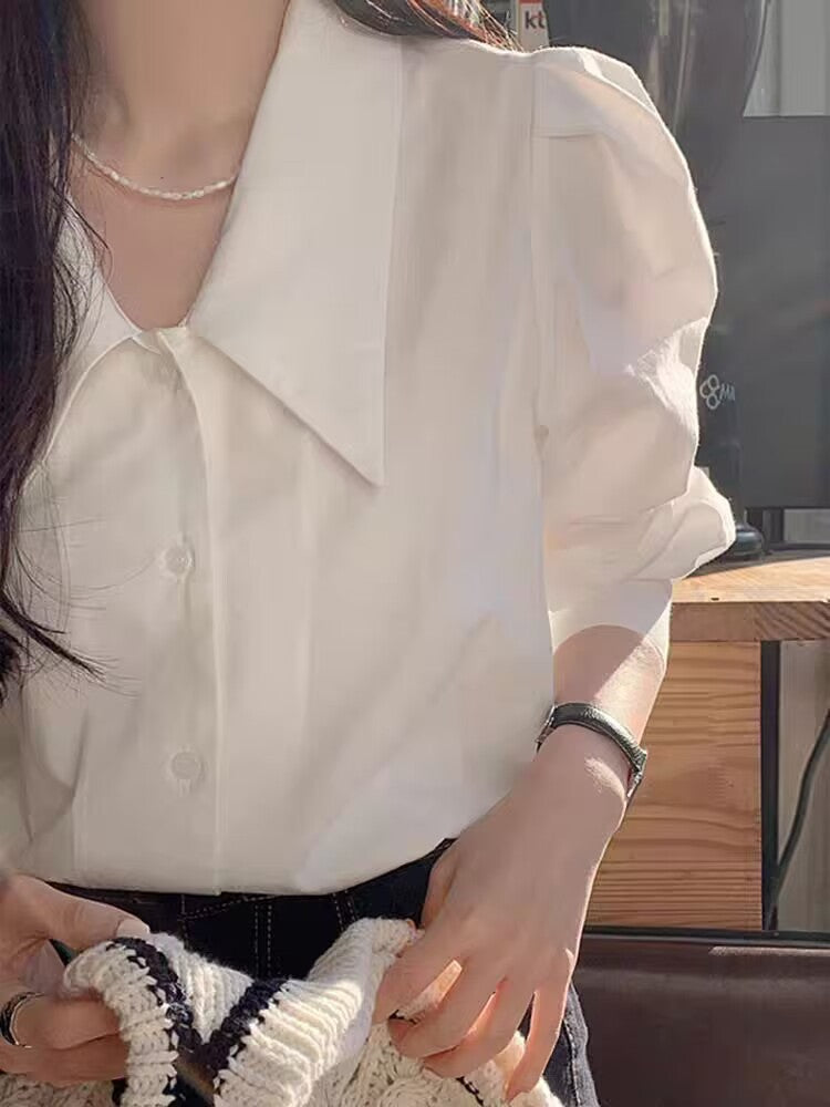 Niche Design Puff Sleeve Shirt - Chic Pointed Collar Top for Spring & Autumn
