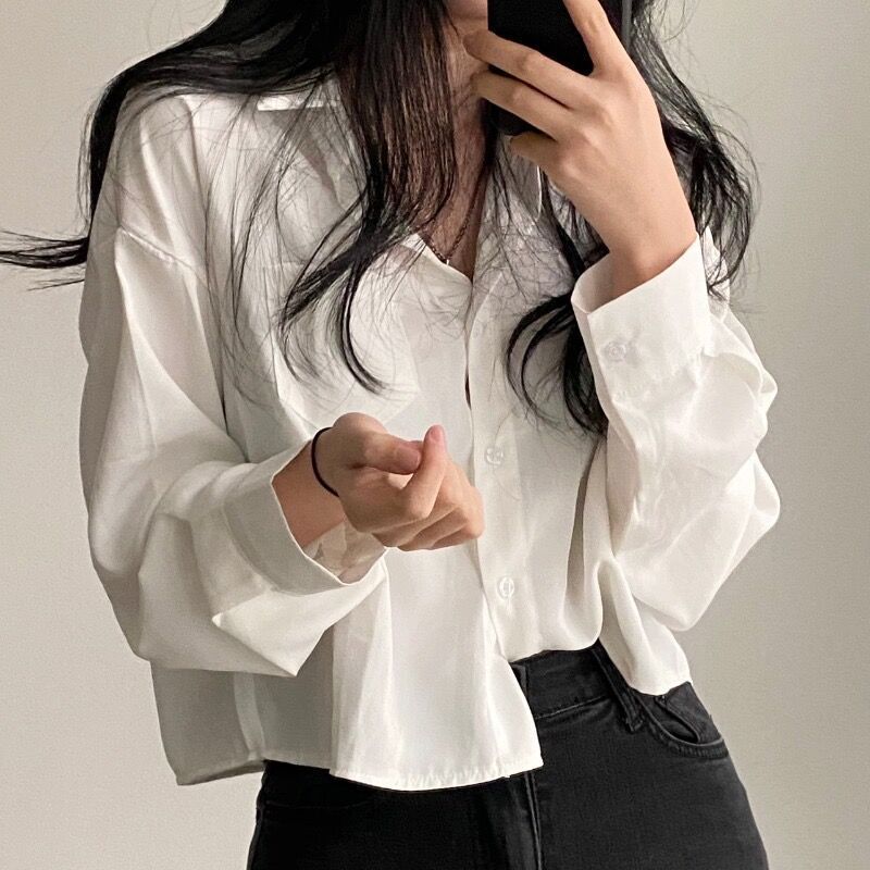 Versatile Lapel Short Top for Women - Niche Design Single-Breasted Shirt