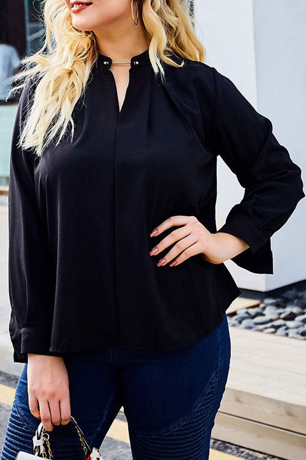 Women Plus BV-Neck Long Sleeve Loose Fit Fashion Shirt