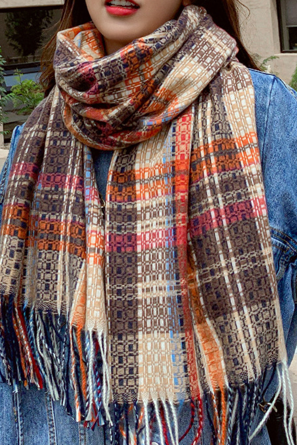 Women Lovely Tassel Decorated Beautiful Warm Plaid Style Muffler