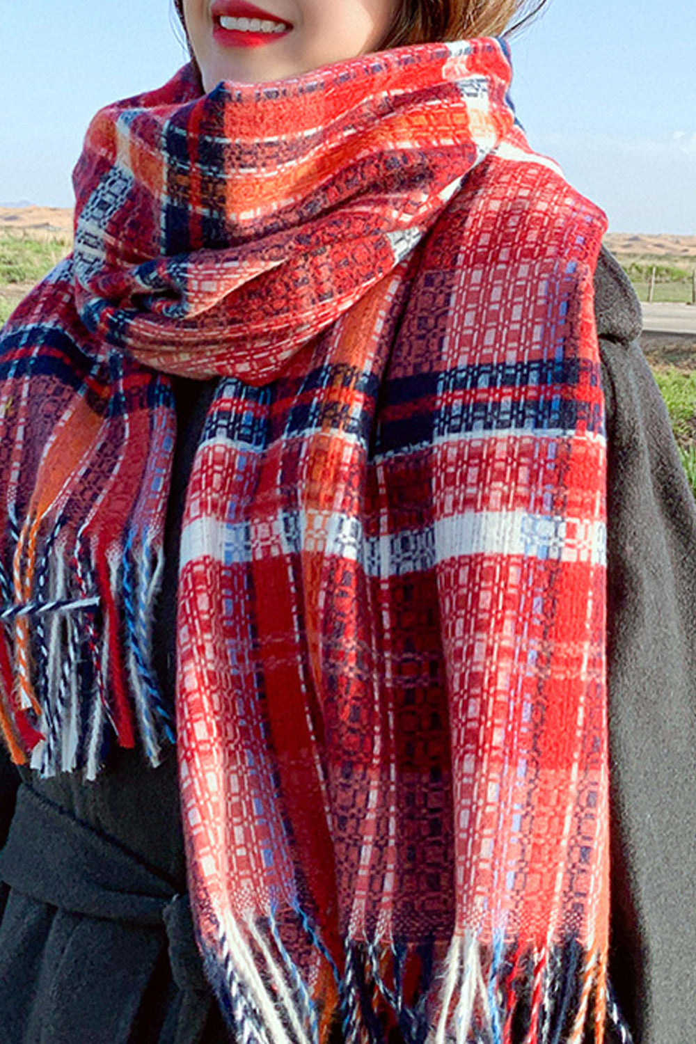 Women Lovely Tassel Decorated Beautiful Warm Plaid Style Muffler