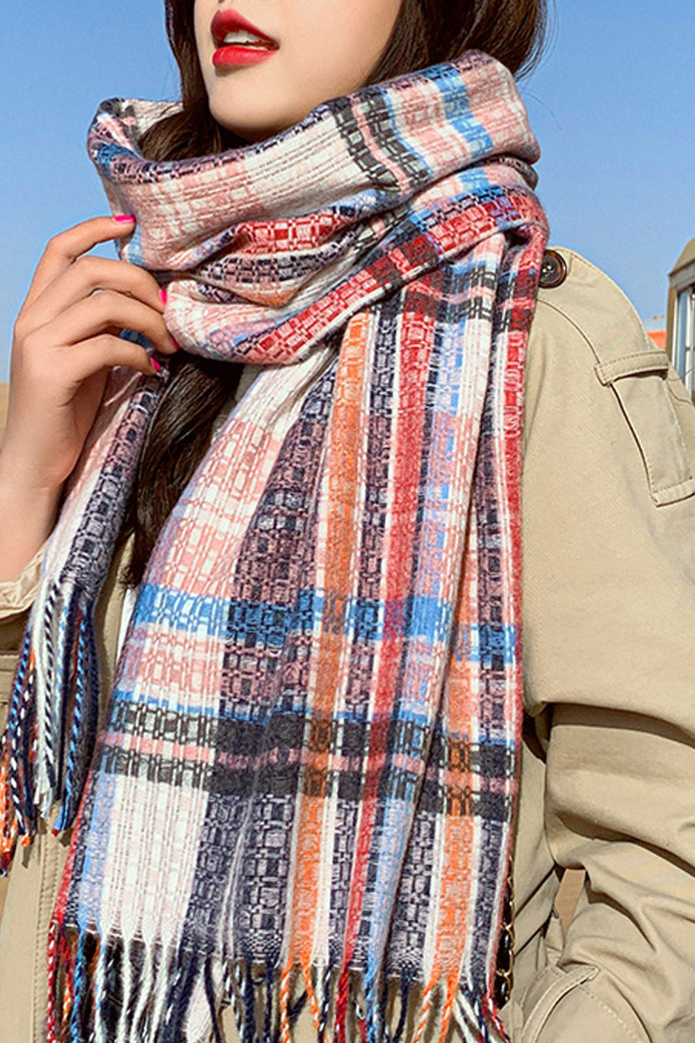 Women Lovely Tassel Decorated Beautiful Warm Plaid Style Muffler