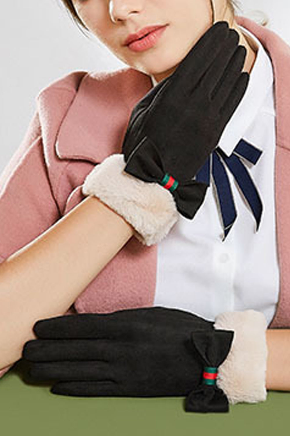 Women Classic Style Solid Pattern Winter Season Warm Suede Gloves