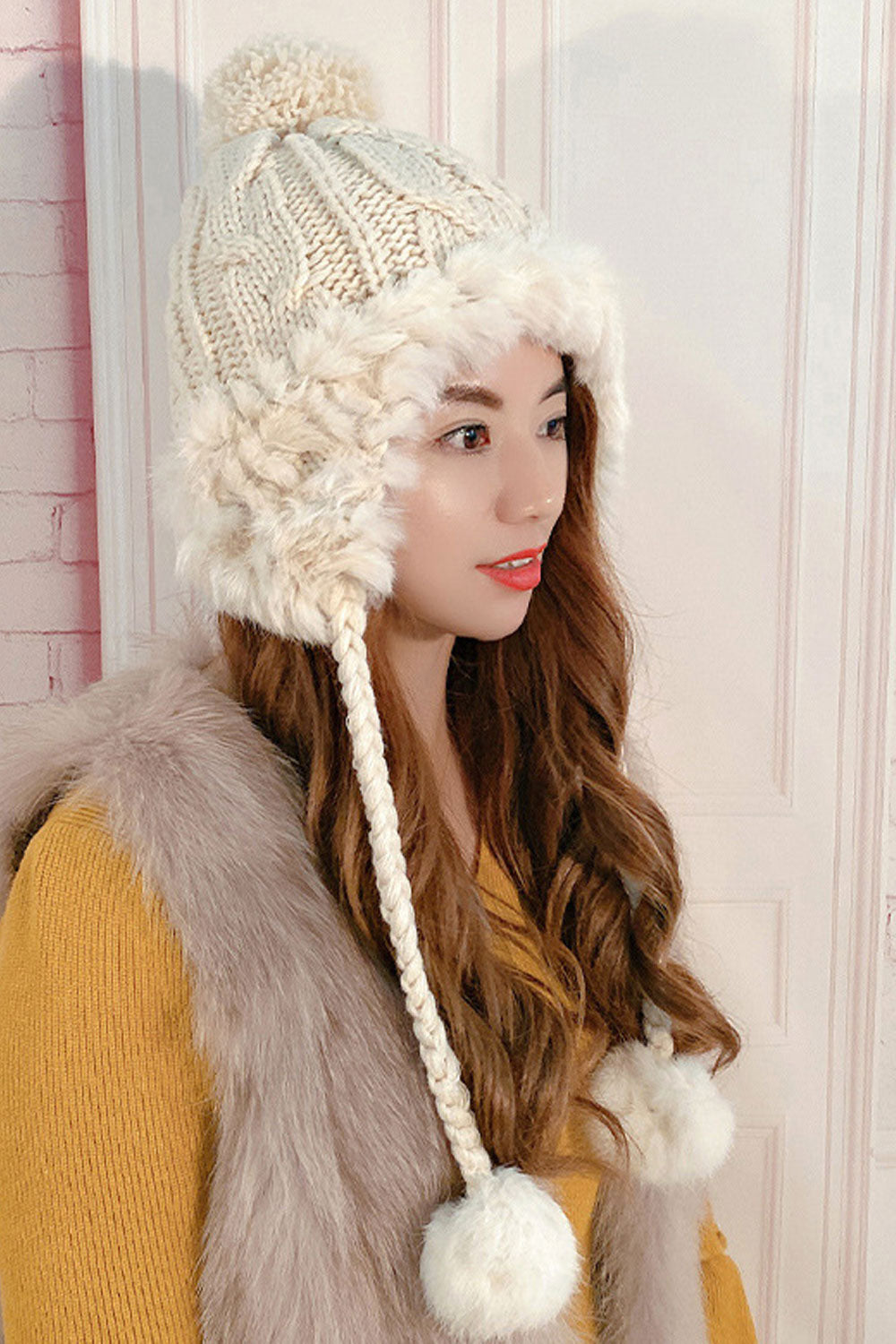 Women Casual Outdoor Woolen Ball Strap Warm Knitted Hat