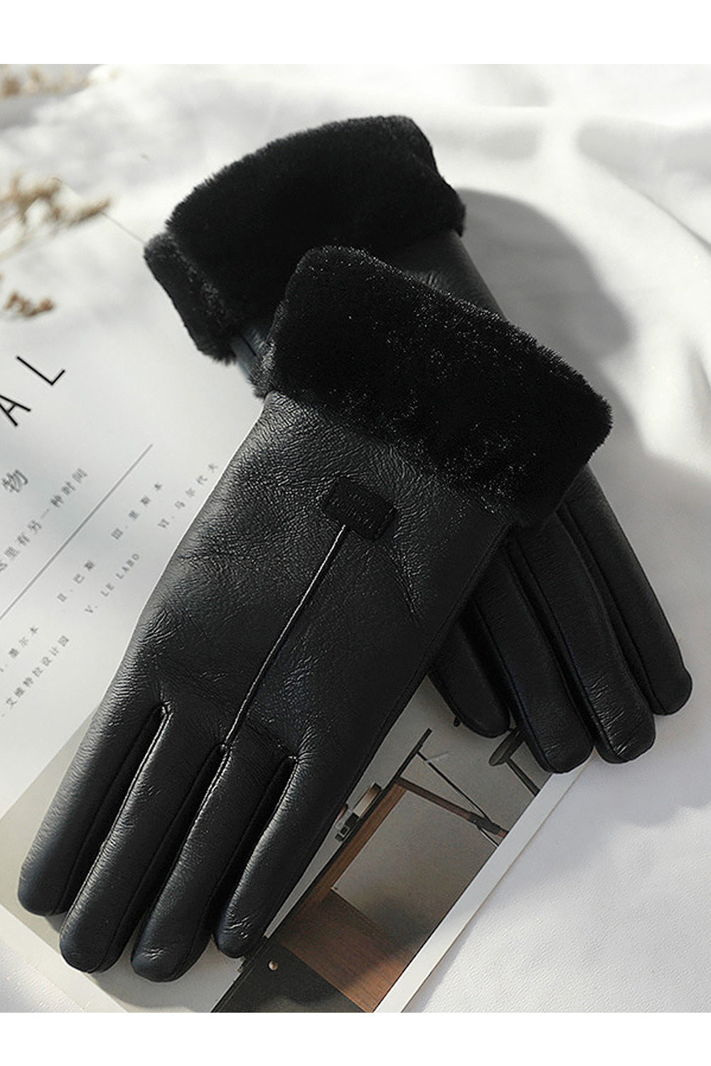 Women Smooth Soft Casual Solid Colored Suede Gloves