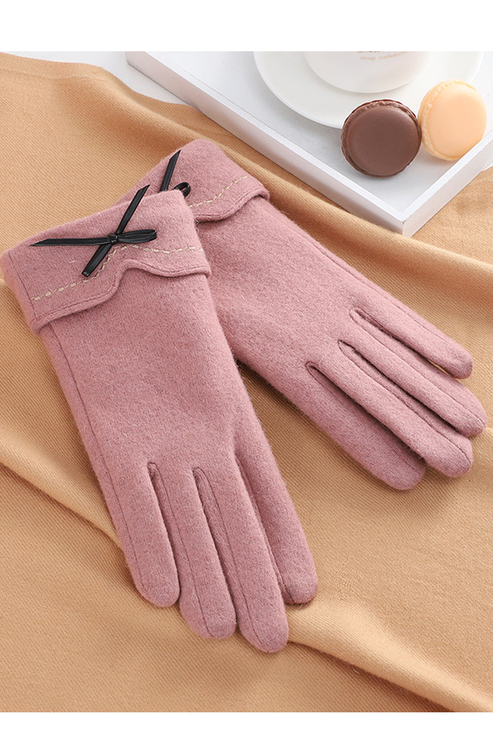 Women Soft Winter Season Casual Solid Pattern Knitted Gloves