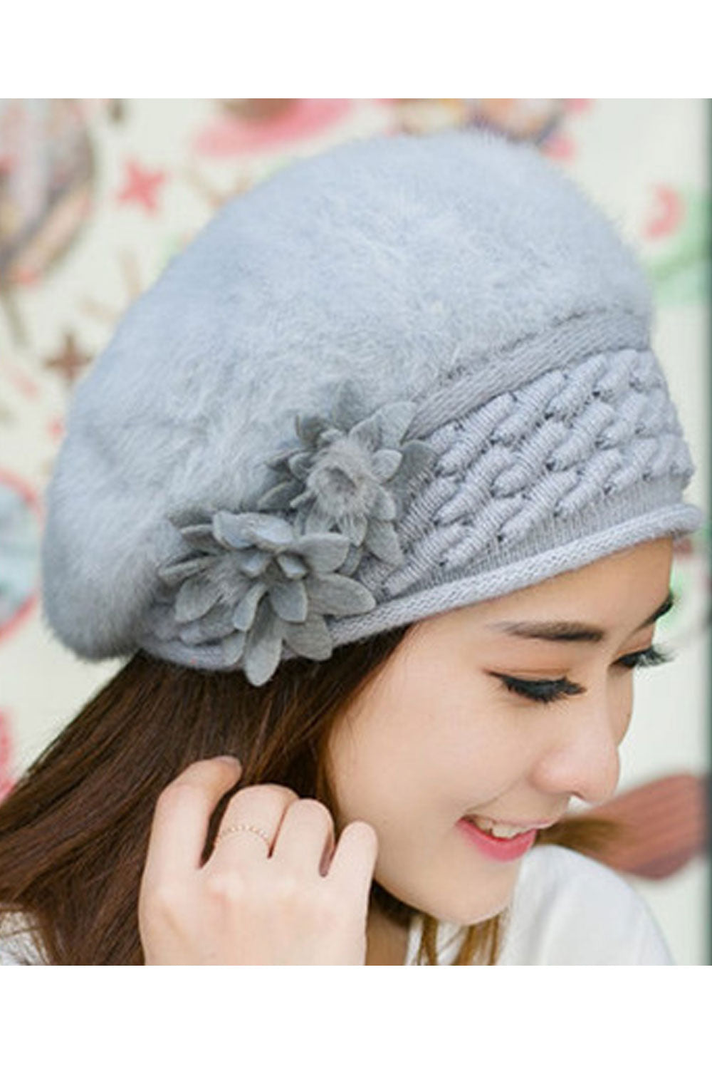 Women Winter Fashion Beautiful Flower Decoration Fleece Beret Hat