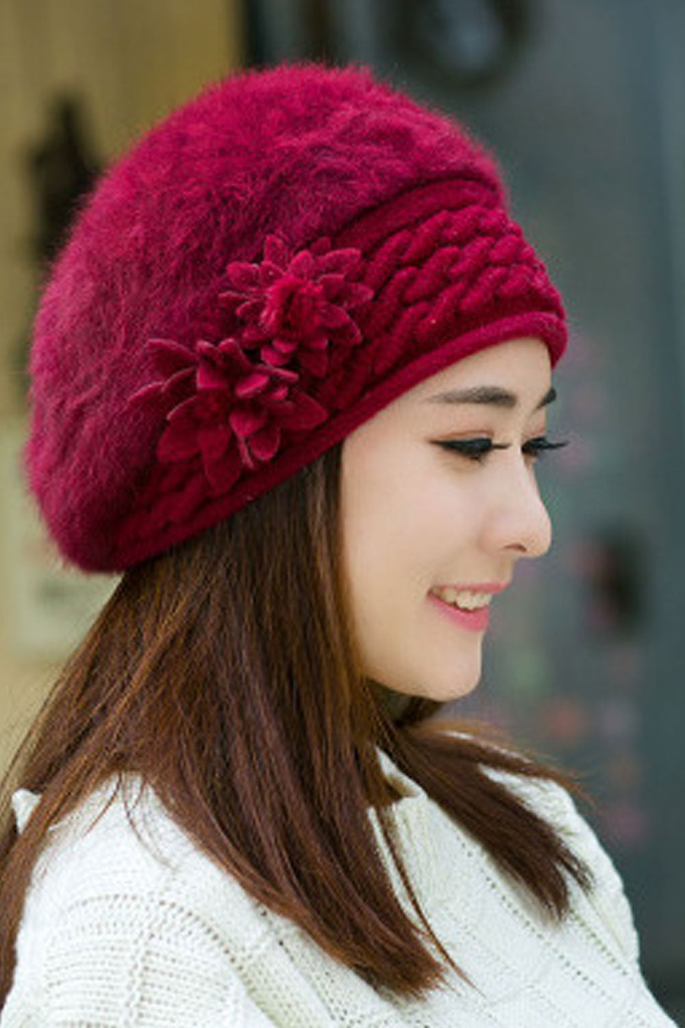 Women Winter Fashion Beautiful Flower Decoration Fleece Beret Hat