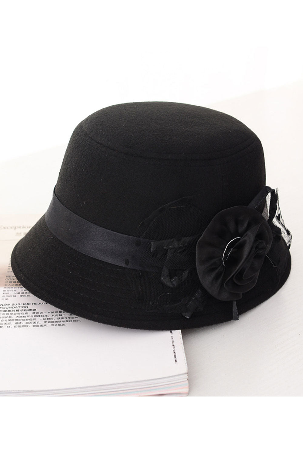 Women Beautiful Flower Decoration Warm Woolen Beret Hat
