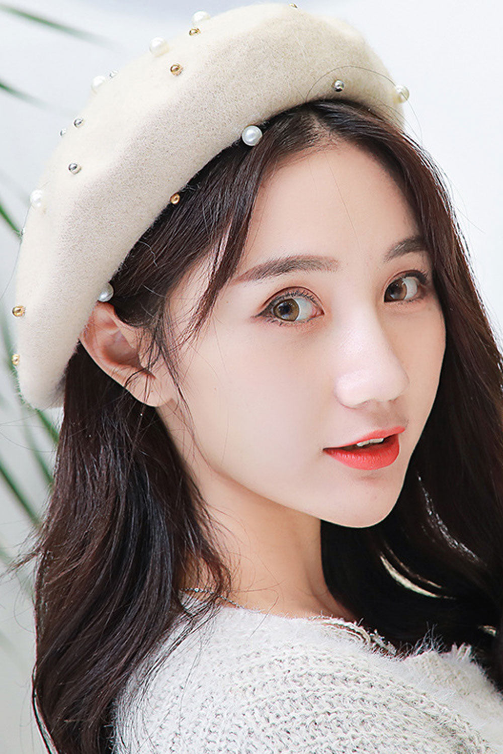 Women Elegant Pearl Decorated Warm Fashion Beret Hat