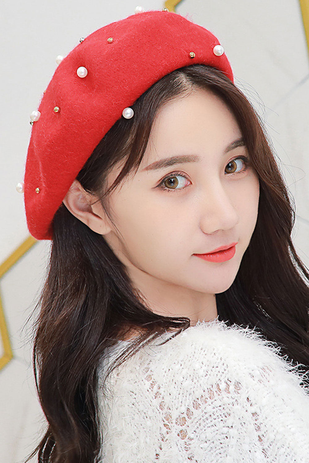 Women Elegant Pearl Decorated Warm Fashion Beret Hat