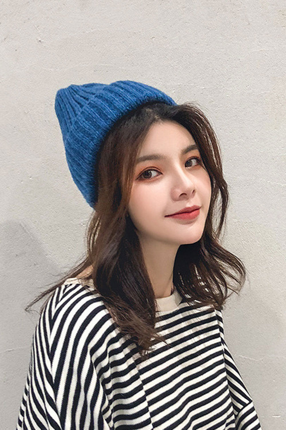 Women Solid Colored Warm Soft Knitted Hat