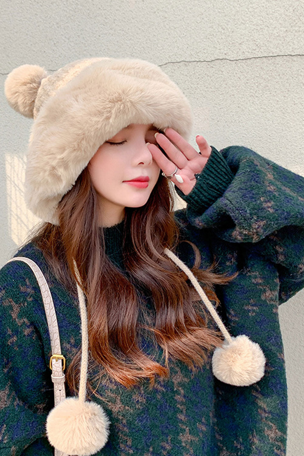 Women Warm Hairball Decorated Ear Protection Knitted Hat