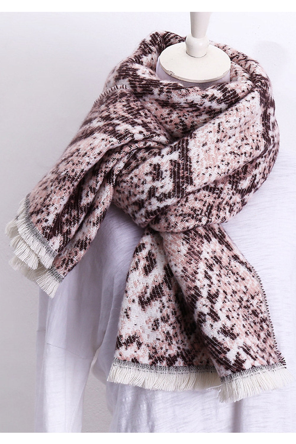 Women Thick Winter Season Printed Pattern Muffler