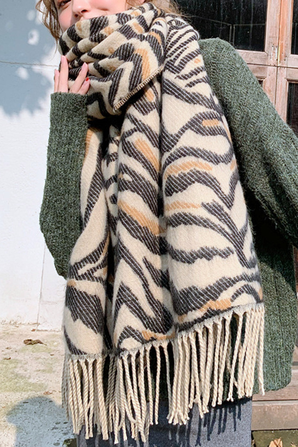 Women Tassel Hem Lovely Printed Pattern Cozy Winter Muffler