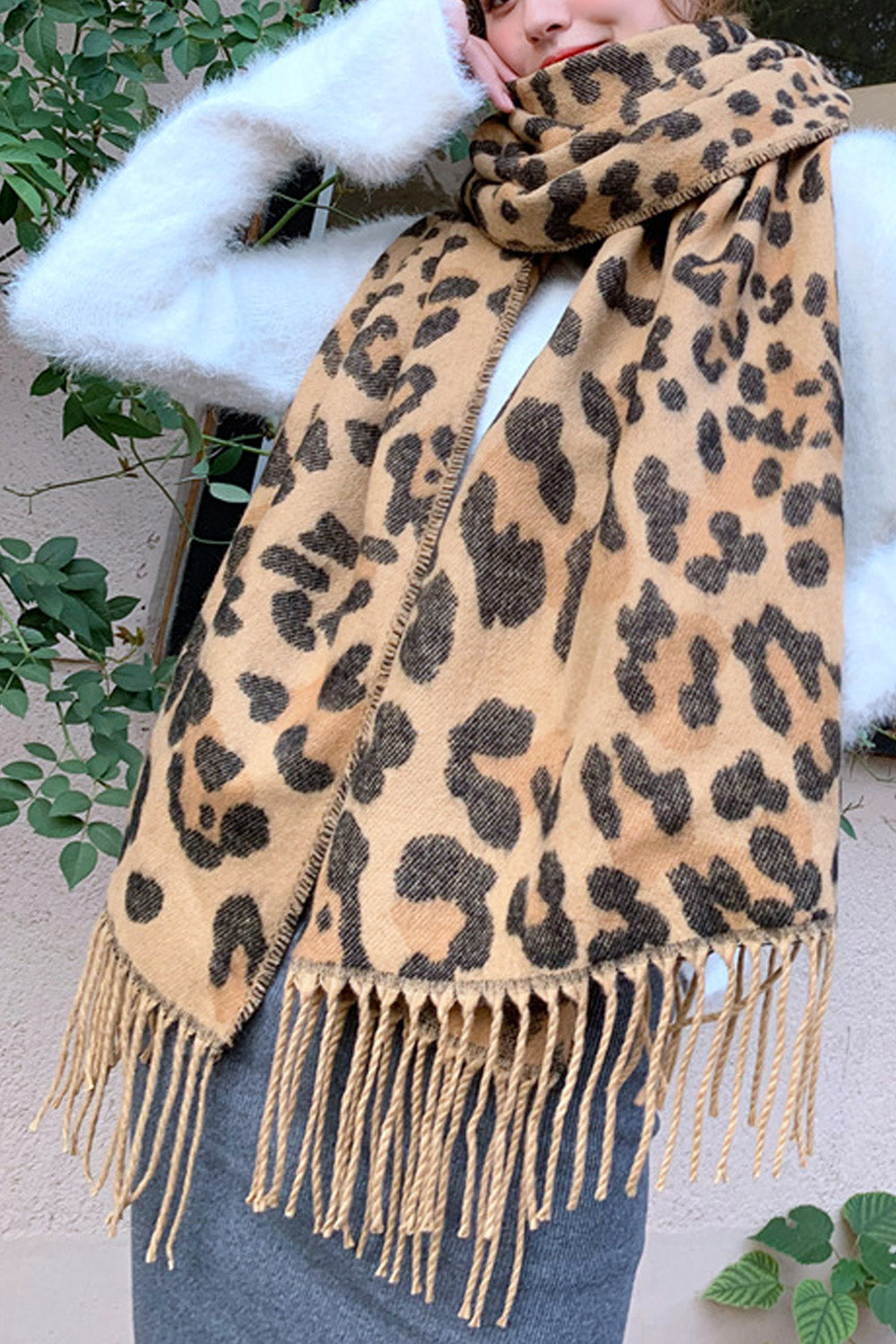Women Tassel Hem Lovely Printed Pattern Cozy Winter Muffler