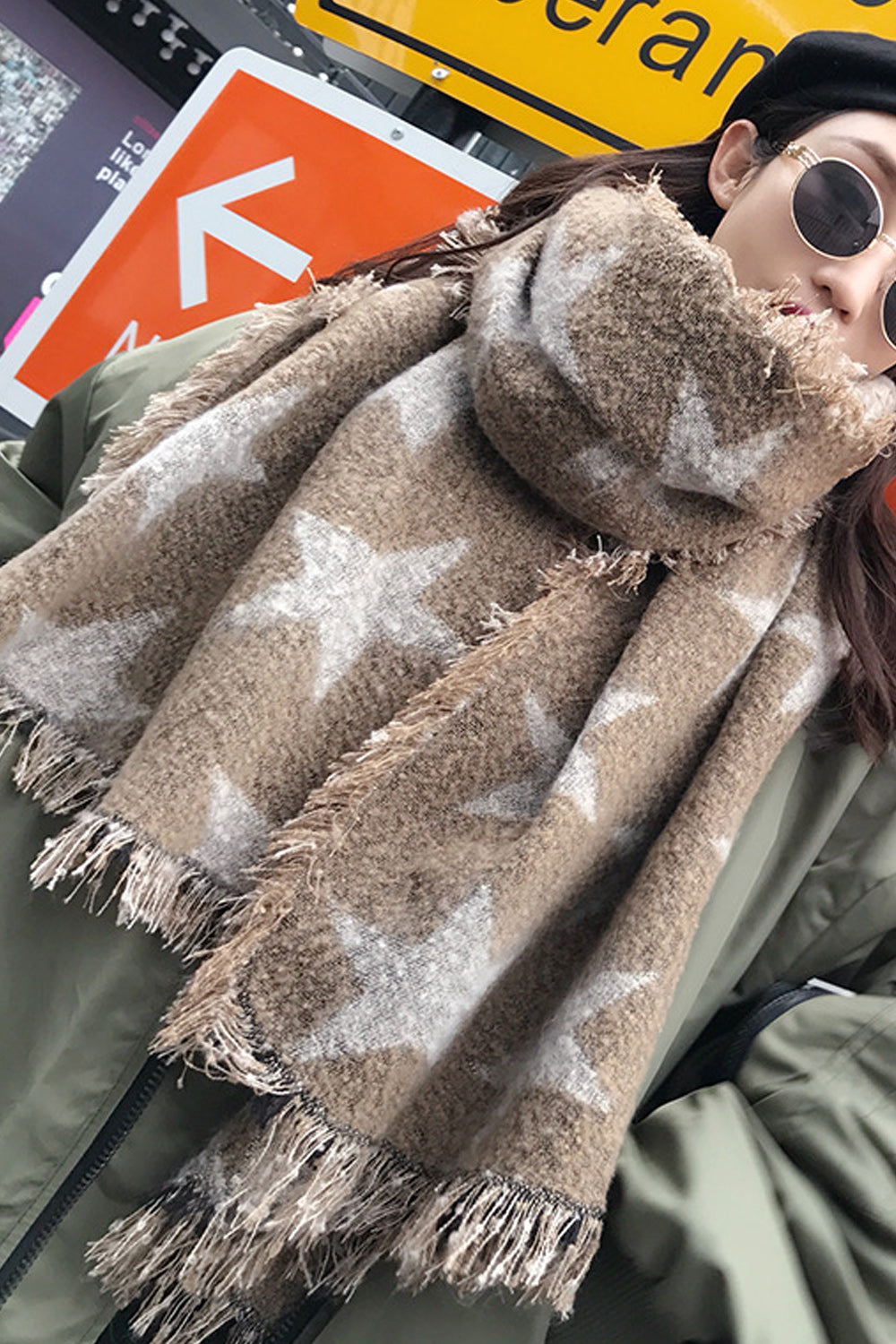 Women Pretty Star Printed Thick Long Length Cozy Muffler