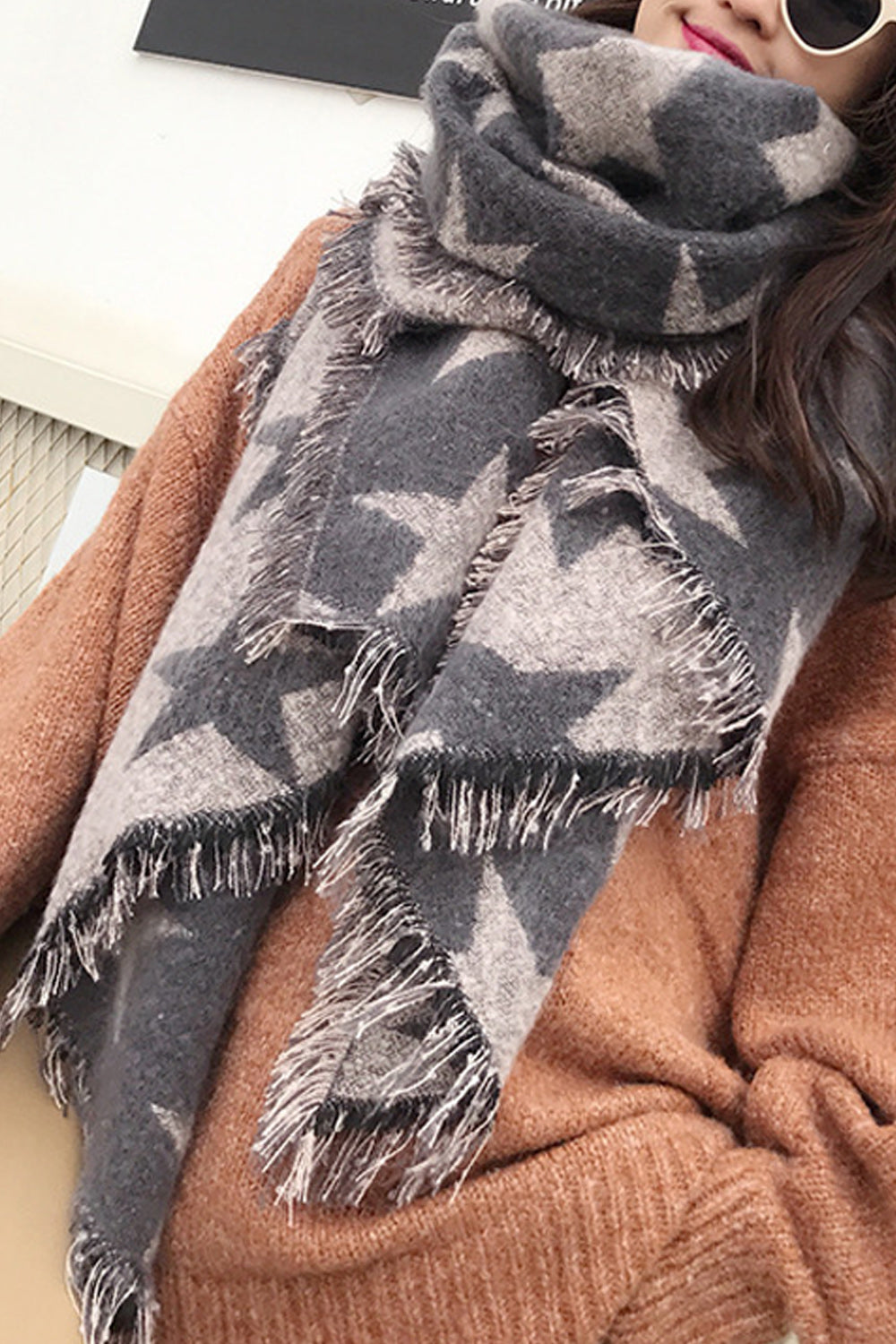 Women Pretty Star Printed Thick Long Length Cozy Muffler