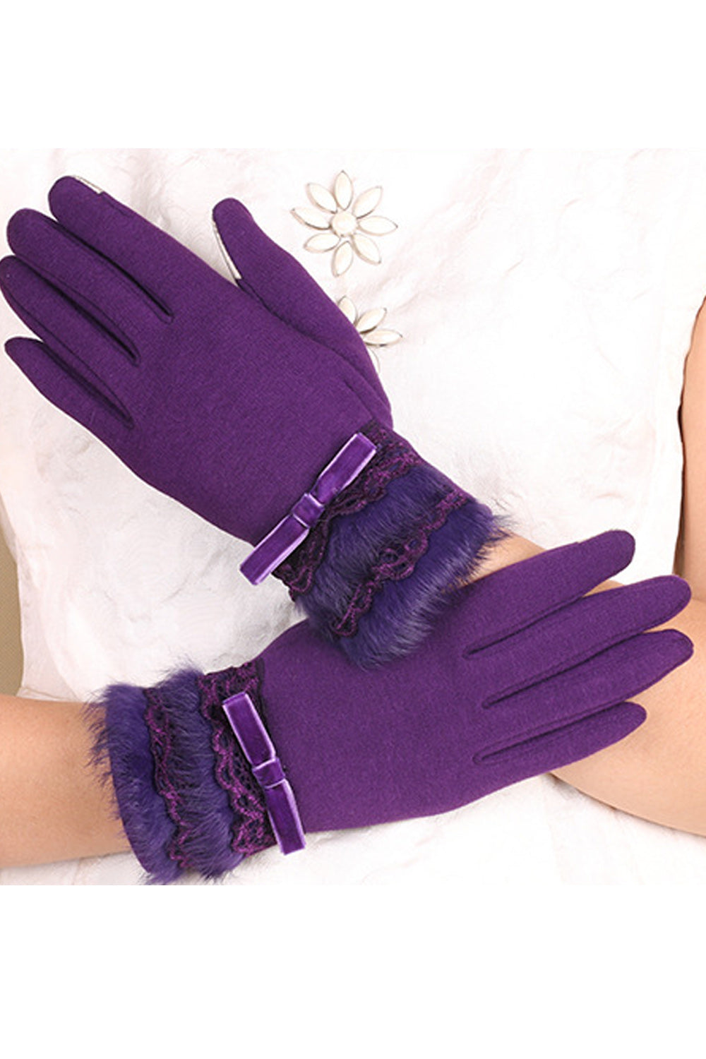 Women Solid Pattern Magnificent Styled Warm Casual Knitted Gloves