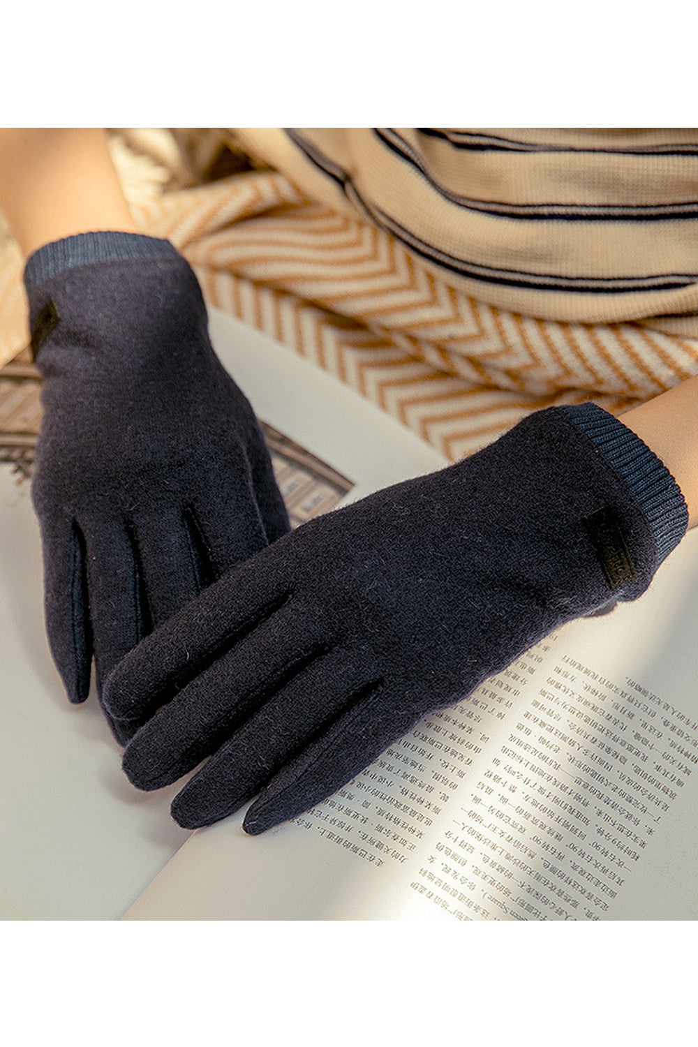 Women Elegant Styled Solid Colored Warm Winter Casual Knitted Gloves
