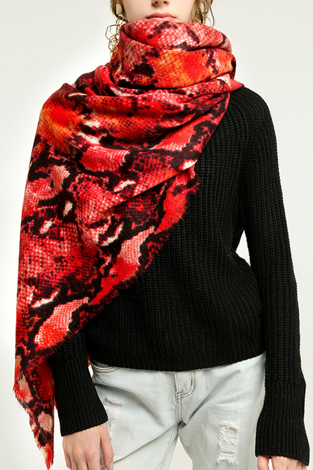 Women Beautiful Warm Casual Winter Season Snake Pattern Muffler