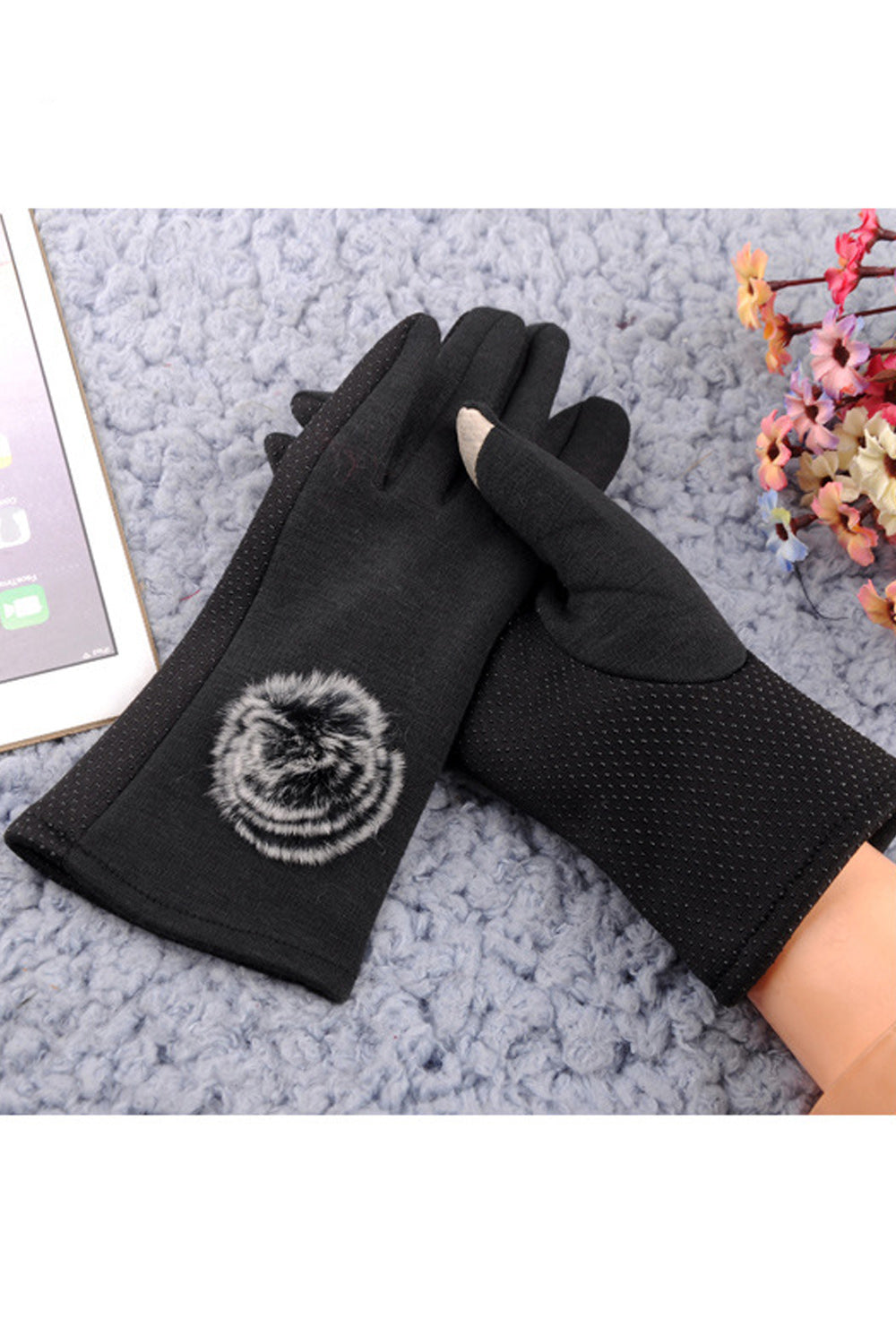 Women Magnificent Soft Classy Solid Pattern Warm Winter Knitted Gloves