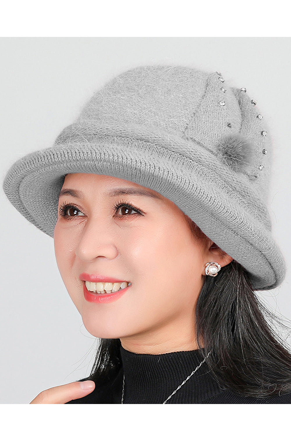 Women Dome Style Solid Pattern Magnificent Winter Knitted Hat