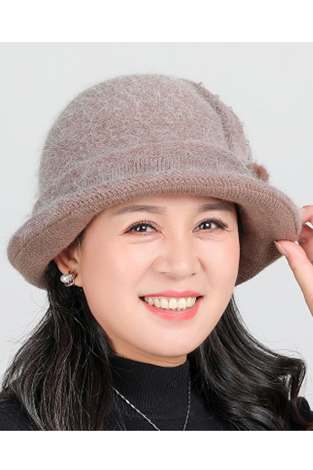 Women Dome Style Solid Pattern Magnificent Winter Knitted Hat