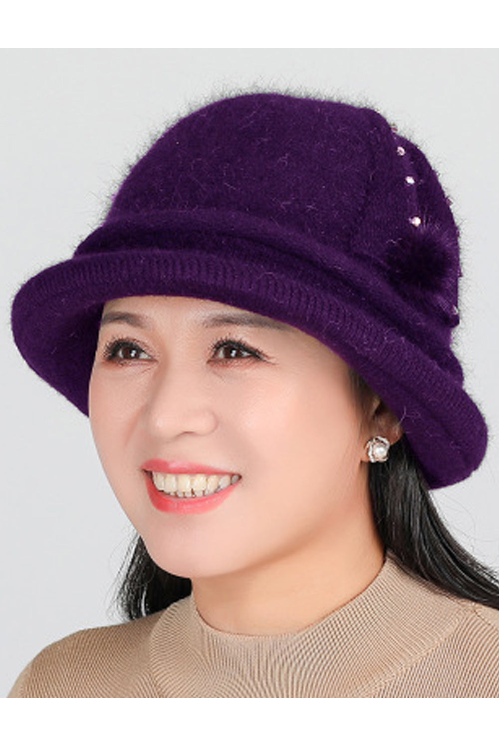 Women Dome Style Solid Pattern Magnificent Winter Knitted Hat