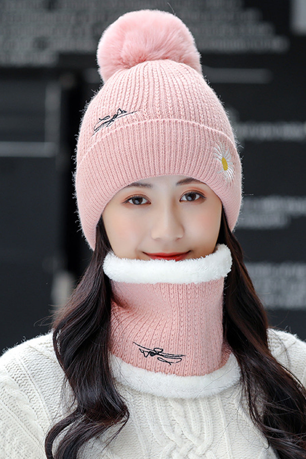Women Hair Ball Attached Solid Colored Cozy Thick Knitted Hat