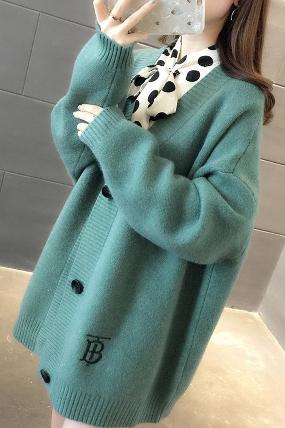 Women Cozy Long Sleeve Winter Season Pretty Cardigan