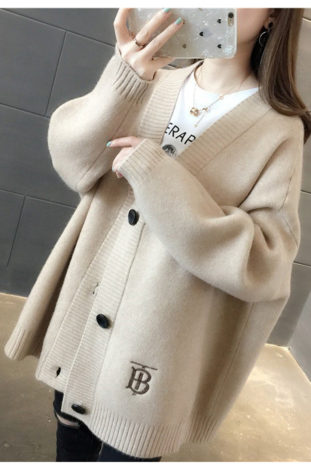 Women Cozy Long Sleeve Winter Season Pretty Cardigan