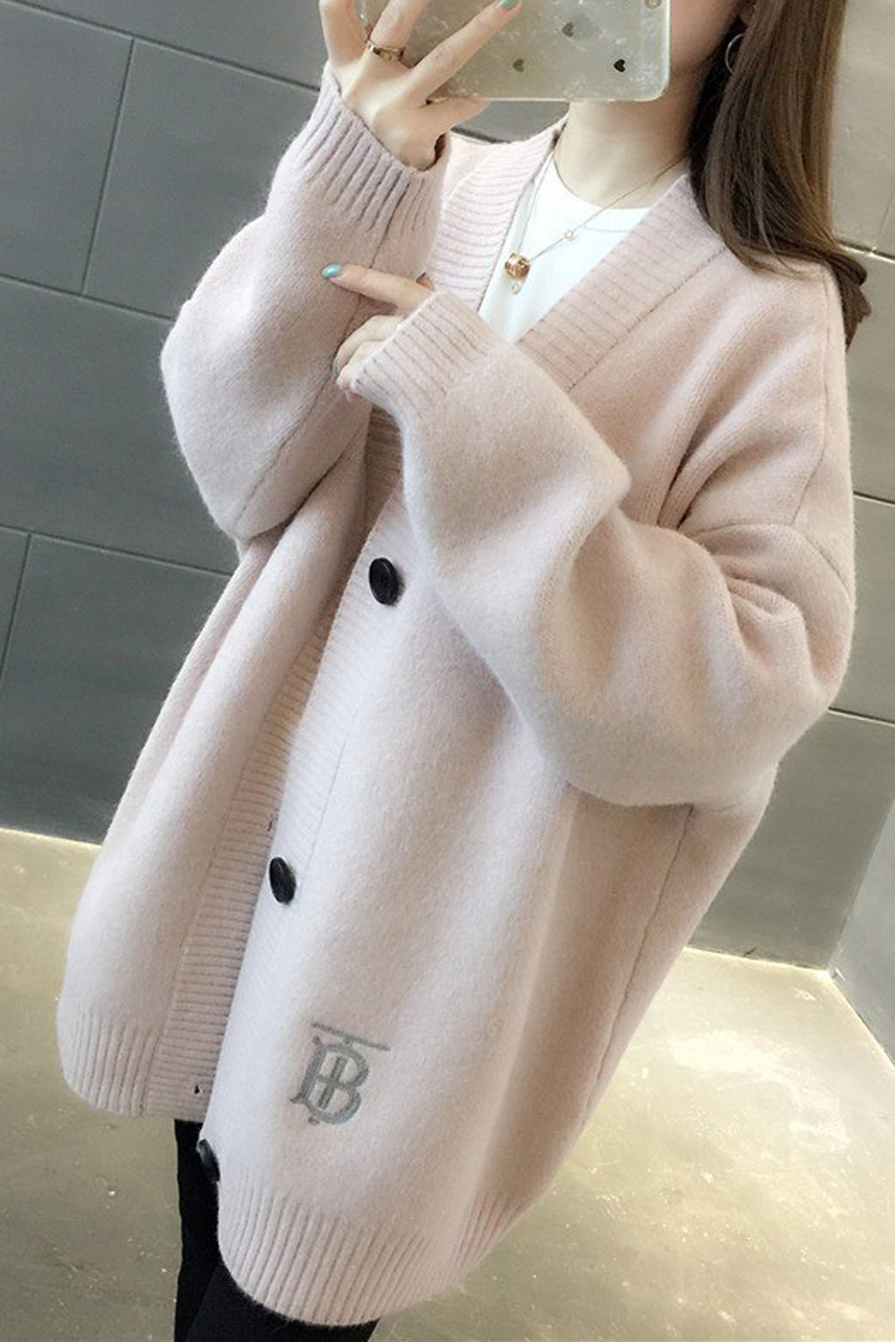 Women Cozy Long Sleeve Winter Season Pretty Cardigan