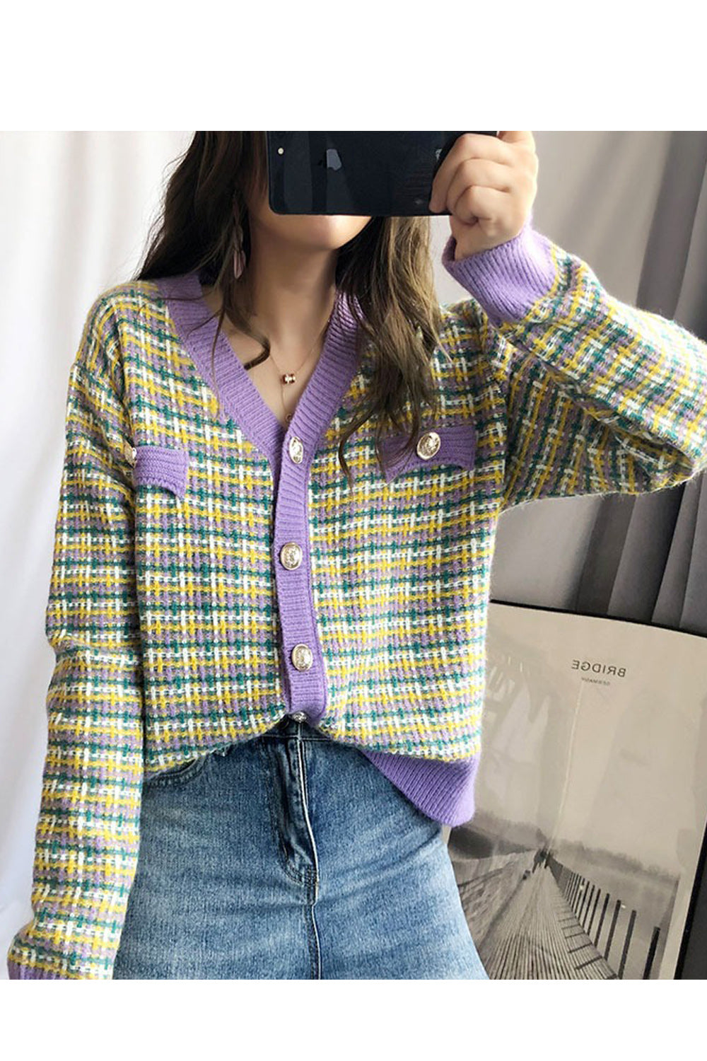 Women V-Neck Classy Plaid Pattern Button Closure Thick Cardigan