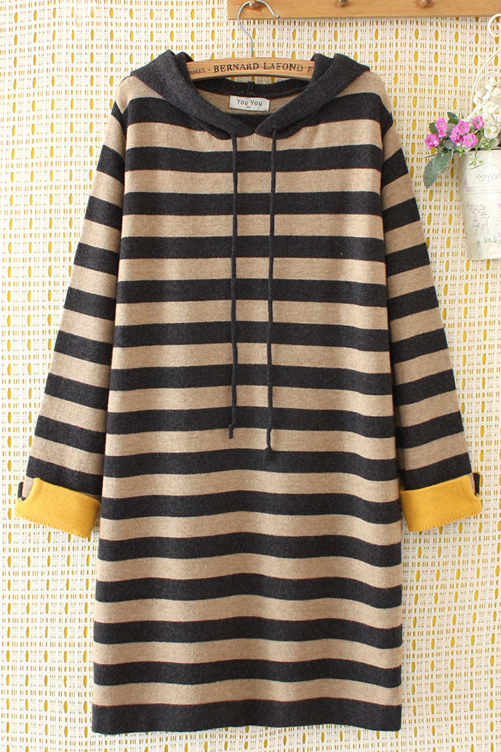 Women Mid Length Striped Pattern Casual Stylish Hoodie