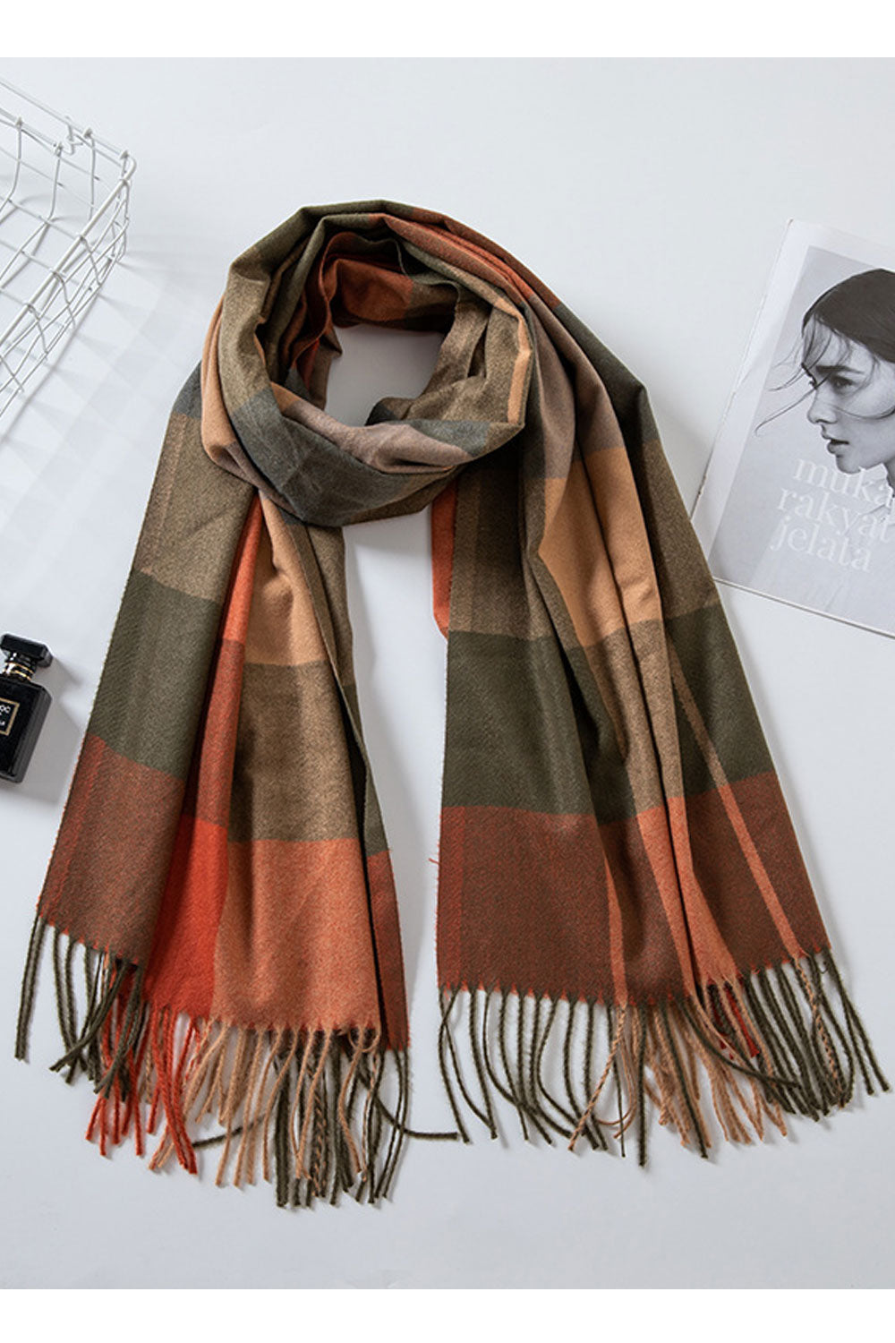 Women Decent Plaid Pattern Cozy Convenient Muffler