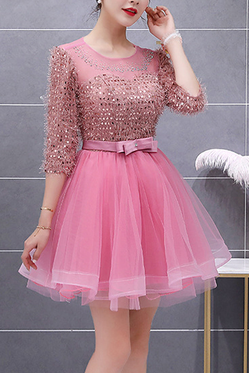 Women Easy Round Neck Shiny Sequins Decorated Half Sleeve Comfy Evening Dress