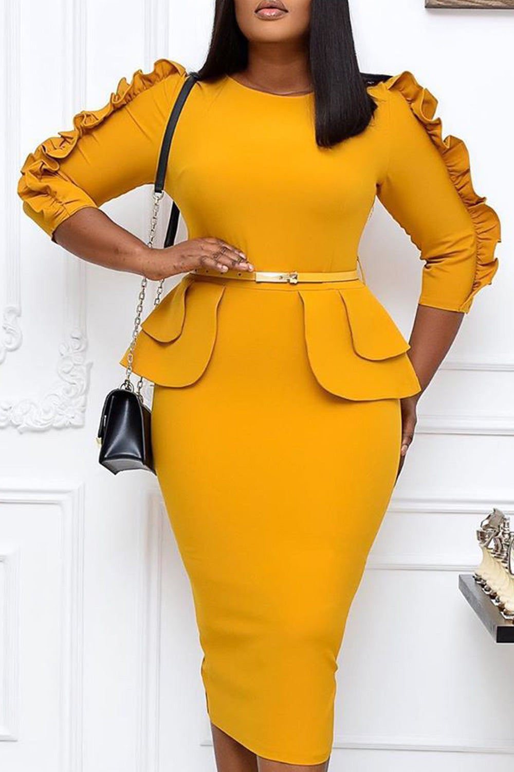 Women splendid Solid Color Half Sleeve Slim Fit Round Neck Mid Length Dress