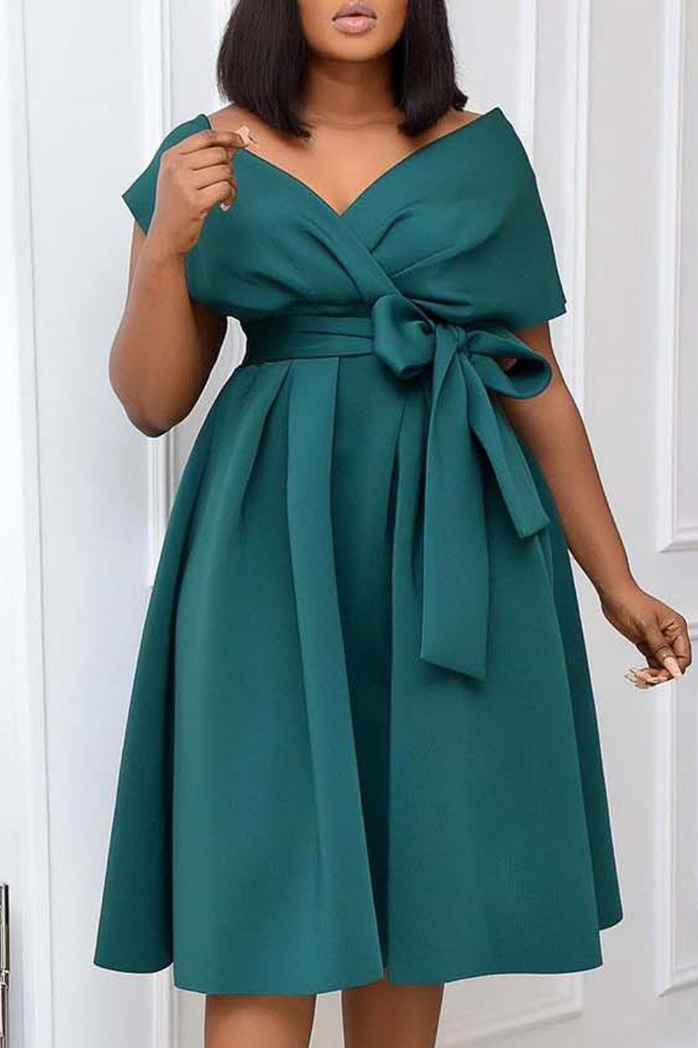 Women Elegent Solid Color Short Sleeve Knee Length V-Neck Weekend Dress